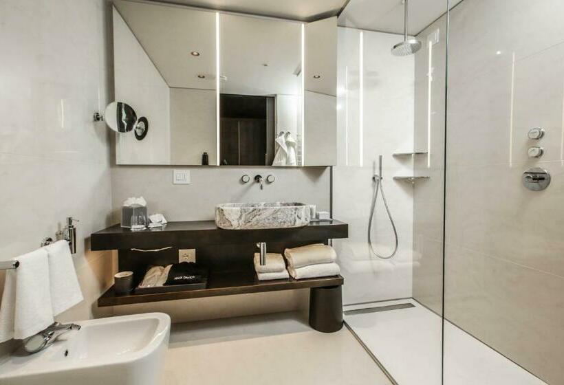 高级大房间, Viu Milan, A Member Of Design Hotels