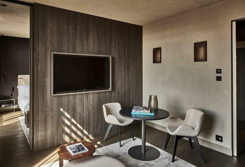 高级小型套房, Viu Milan, A Member Of Design Hotels