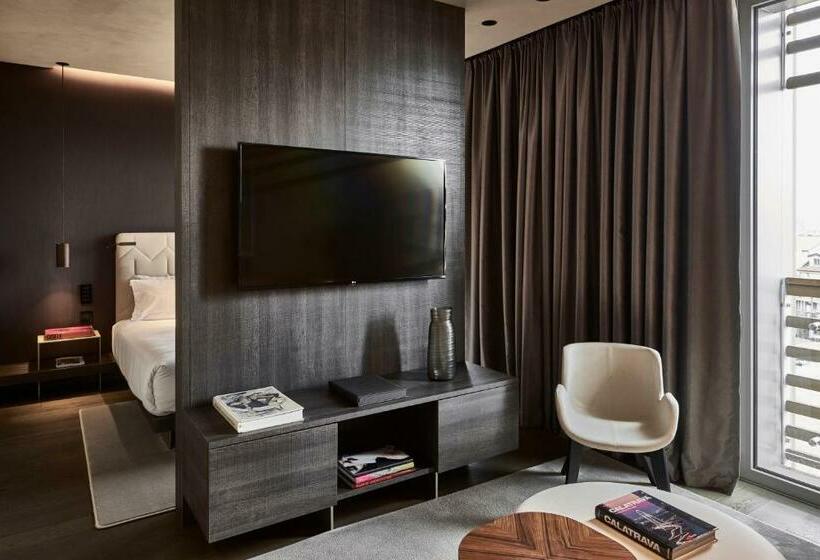 سوئیت جونیور با تراس, Viu Milan, A Member Of Design Hotels