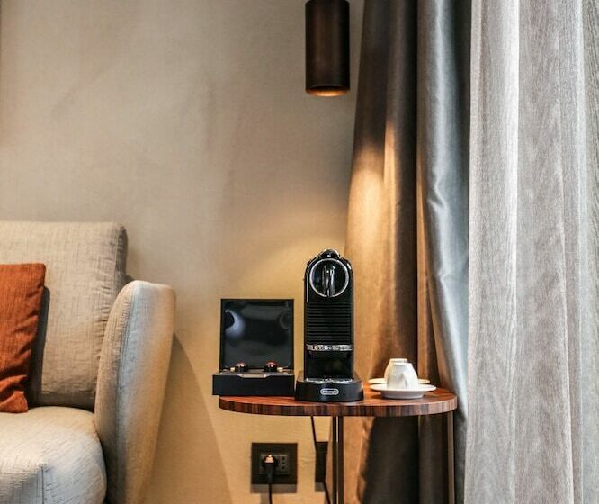 سوئیت جونیور با تراس, Viu Milan, A Member Of Design Hotels