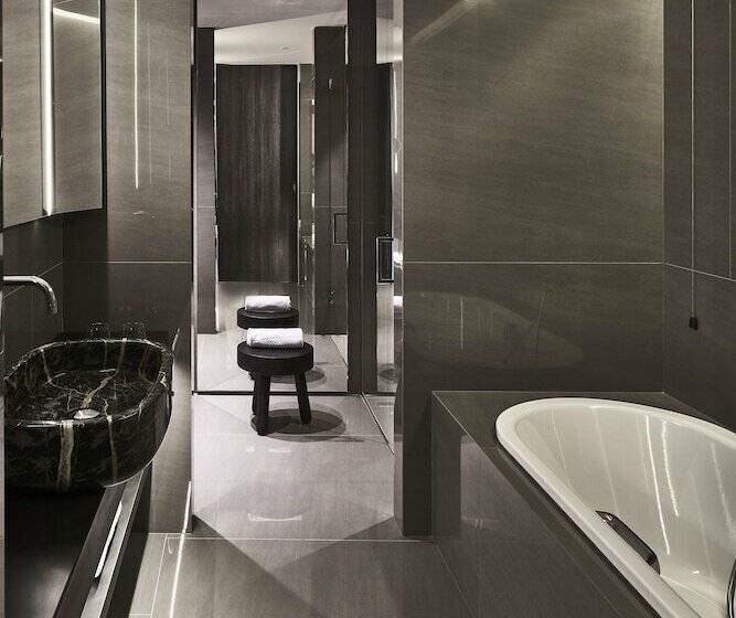 带露台的小型套房, Viu Milan, A Member Of Design Hotels