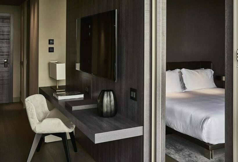 سوئیت با بالکن, Viu Milan, A Member Of Design Hotels