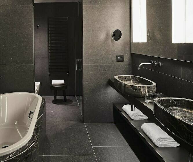 带阳台套房, Viu Milan, A Member Of Design Hotels