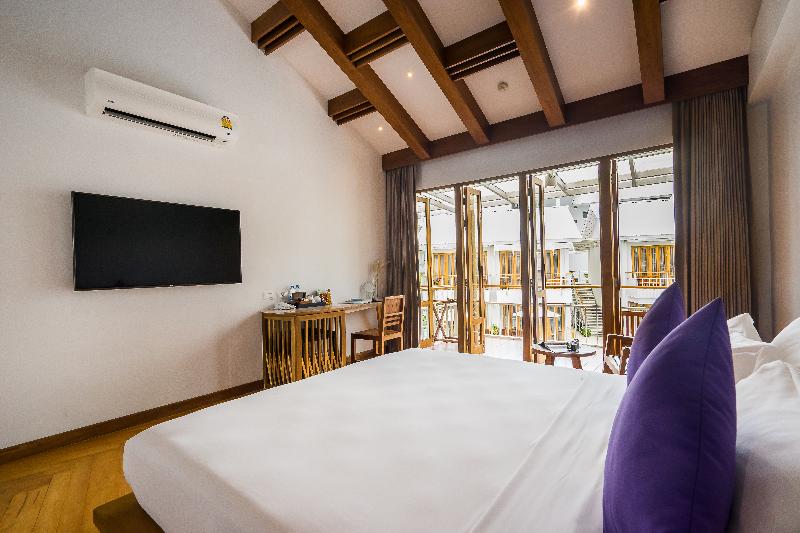 اتاق استاندارد با چشمانداز استخر, White Sand Samui Resort