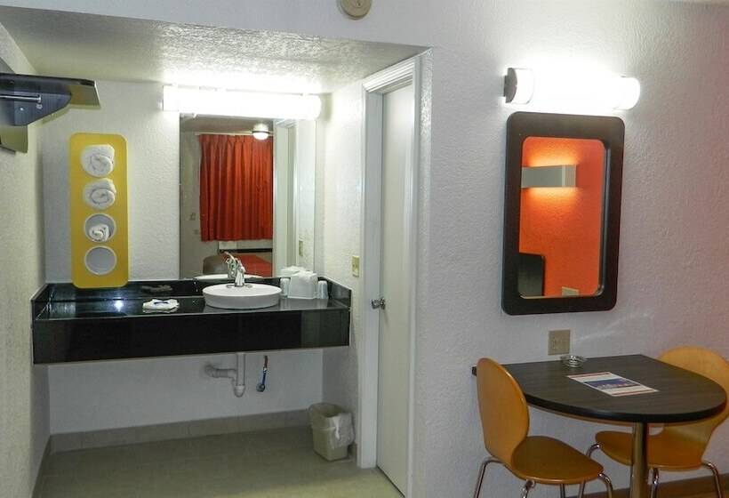 חדר דלוקס, Motel 6oklahoma City, Ok  Airport East