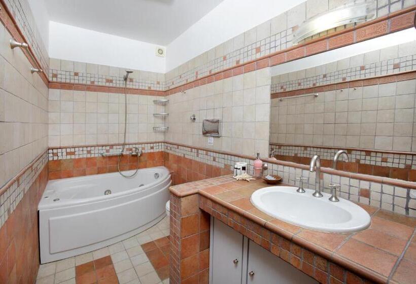 带5个卧室的别墅, Villa Paradise