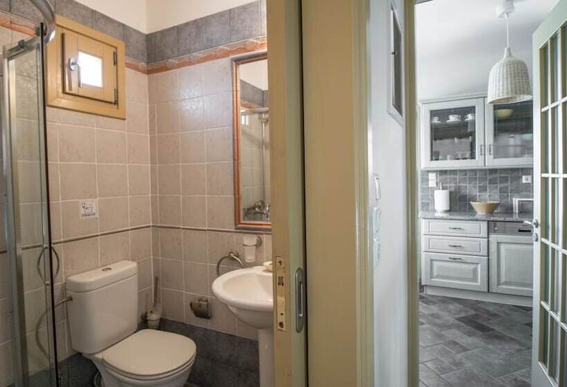 Вилла 4 Спальни, Villa Paradise