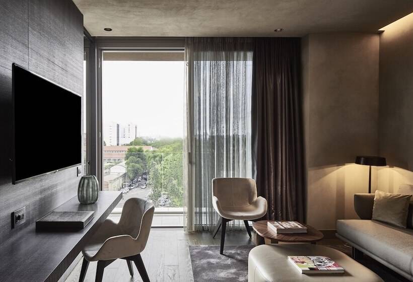 带阳台套房, Viu Milan, A Member Of Design Hotels