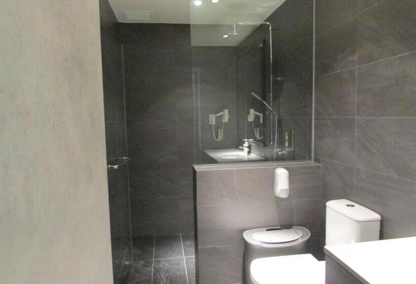 اتاق استاندارد یک نفره, Aerotel Singapore   Transit Hotel In Terminal 1