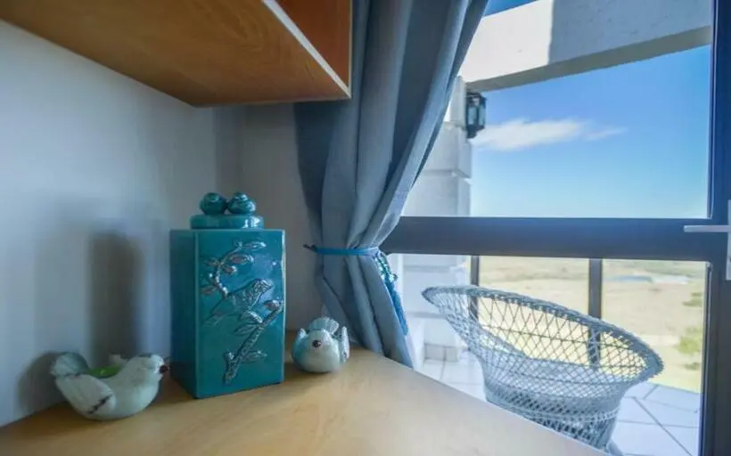 اتاق استاندارد با چشم‌انداز دریا, Fly Me To The Moon Guesthouse