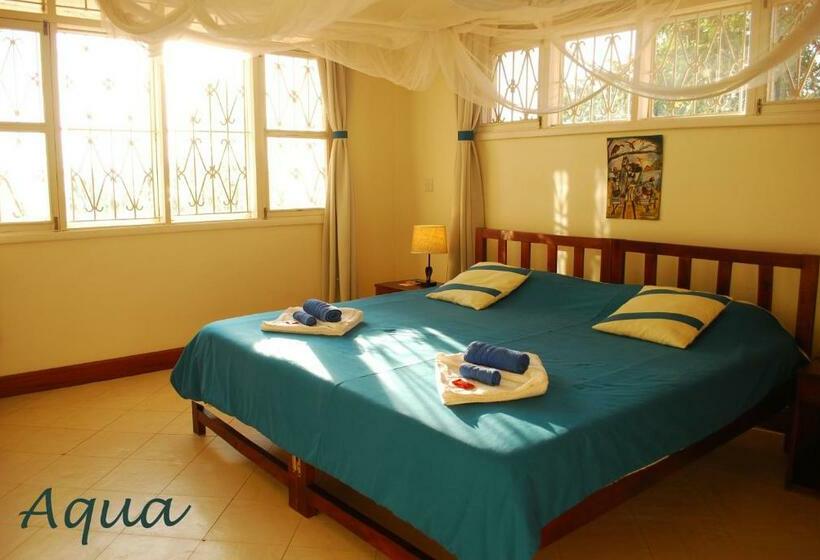 اتاق استاندارد یک نفره, Karibu Entebbe