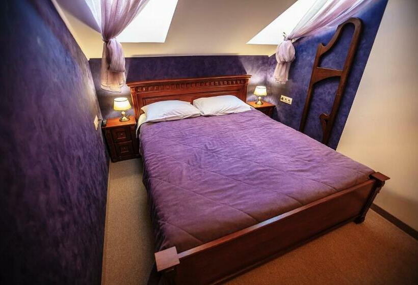 اتاق استاندارد, 39