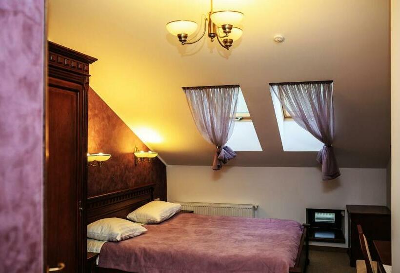 اتاق استاندارد, 39