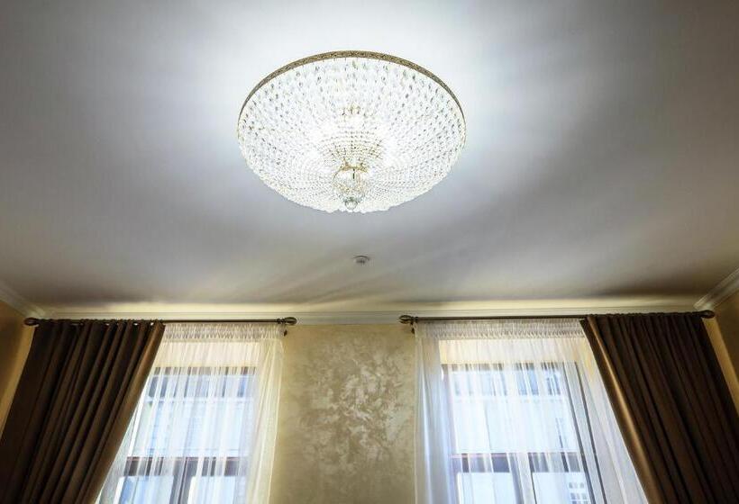 سوییت جونیور, 39