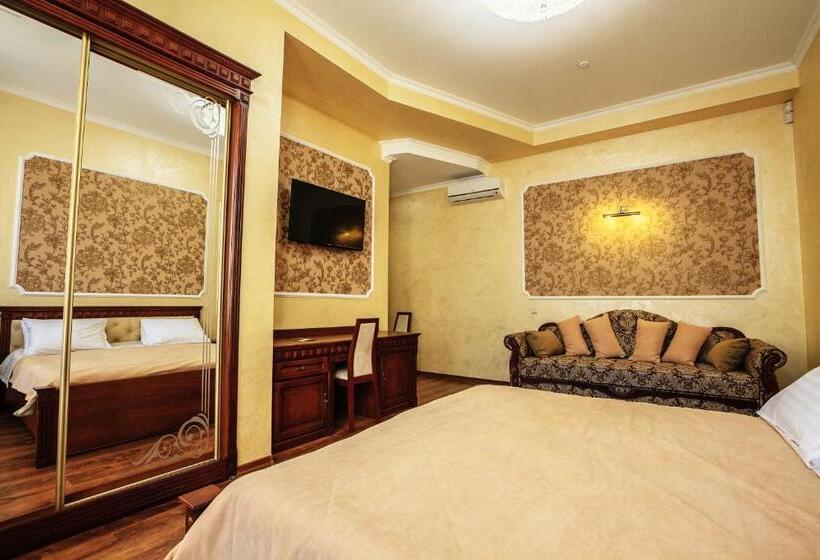 سوییت جونیور, 39