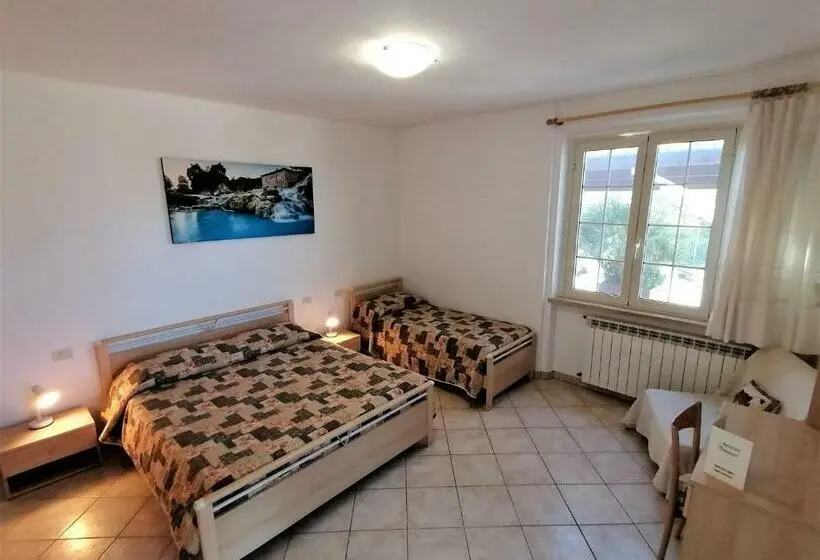 اتاق استاندارد سه نفره, Agriturismo Galeazzi