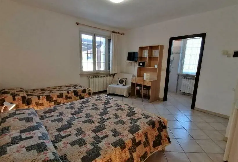 اتاق استاندارد سه نفره, Agriturismo Galeazzi