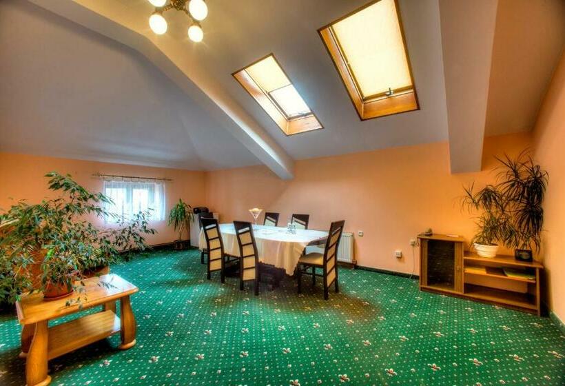 דירת חדר, Jagielloński