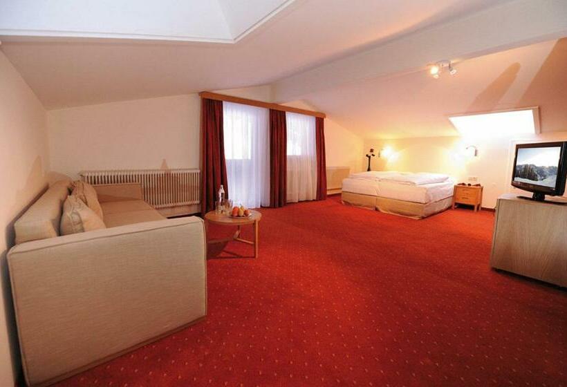 Люкс с Балконом, König   Joker Card Included In Summer