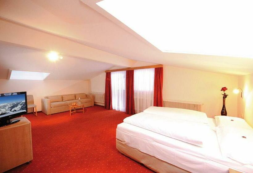 Люкс с Балконом, König   Joker Card Included In Summer