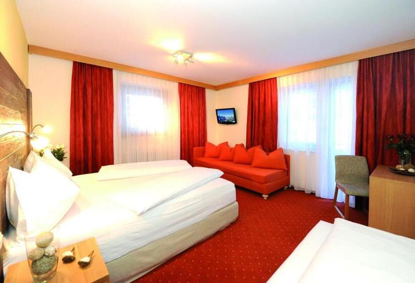 Номер Superior с Балконом, König   Joker Card Included In Summer