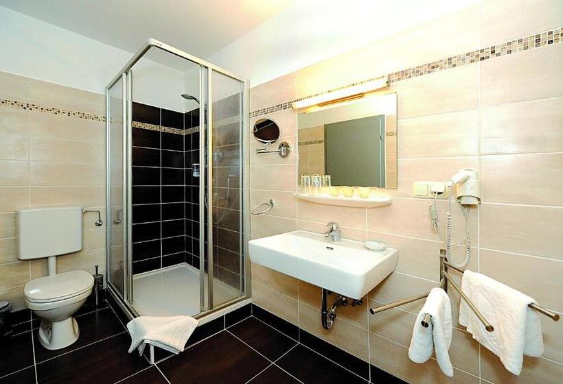 Номер Superior, König   Joker Card Included In Summer