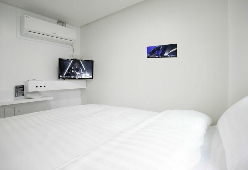 اتاق اکونومی, K Pop Hotel Seoul Tower