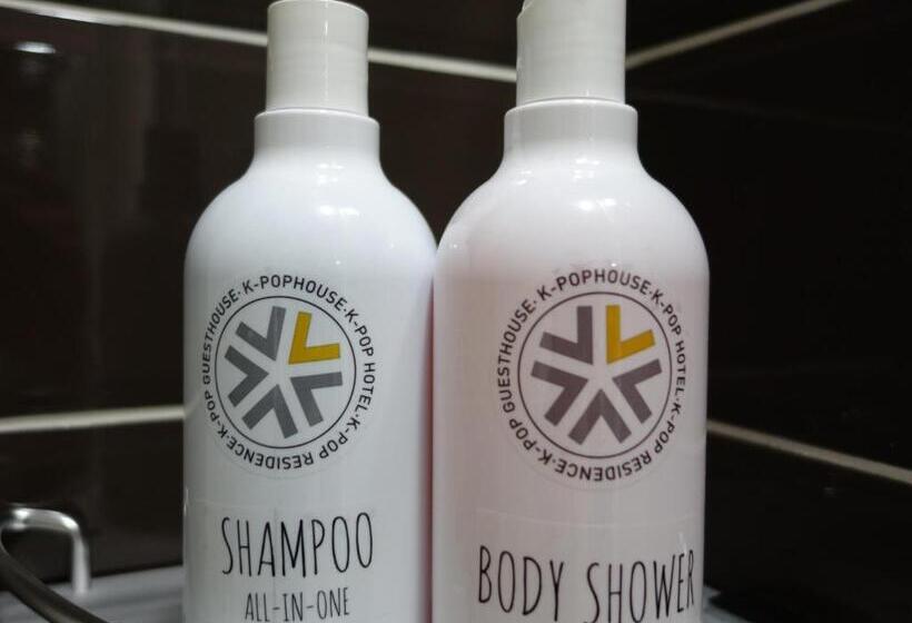 اتاق استاندارد با بالکن, K Pop Hotel Seoul Tower