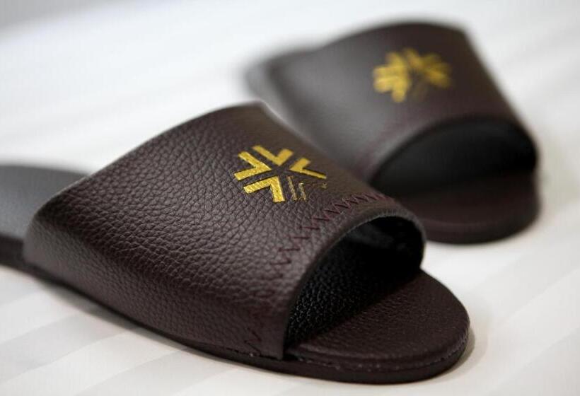 اتاق استاندارد با بالکن, K Pop Hotel Seoul Tower