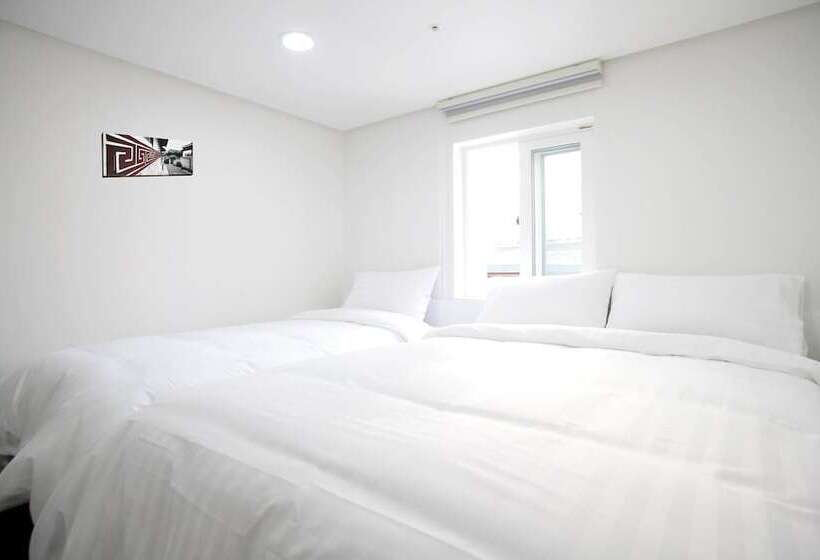 Номер Deluxe, K Pop Hotel Seoul Tower
