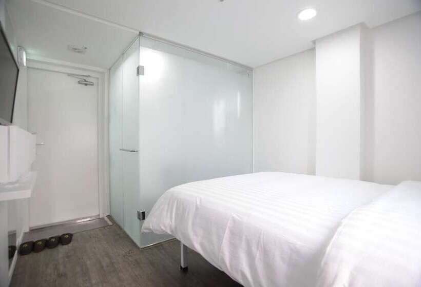 Номер Стандарт, K Pop Hotel Seoul Tower