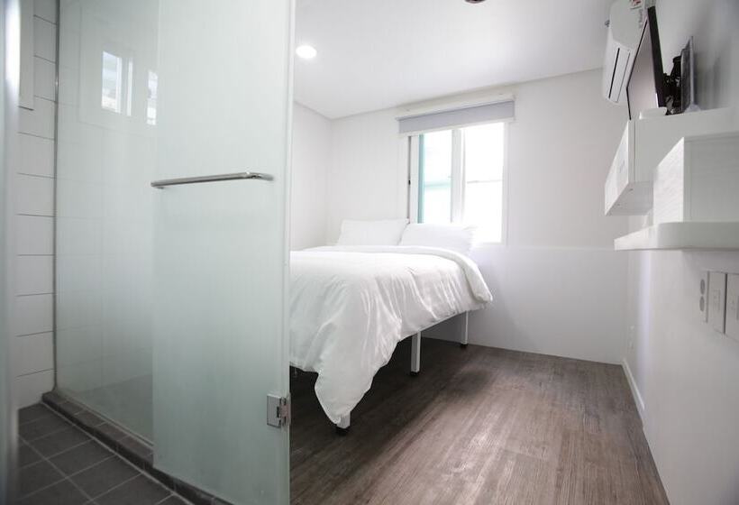 اتاق استاندارد, K Pop Hotel Seoul Tower