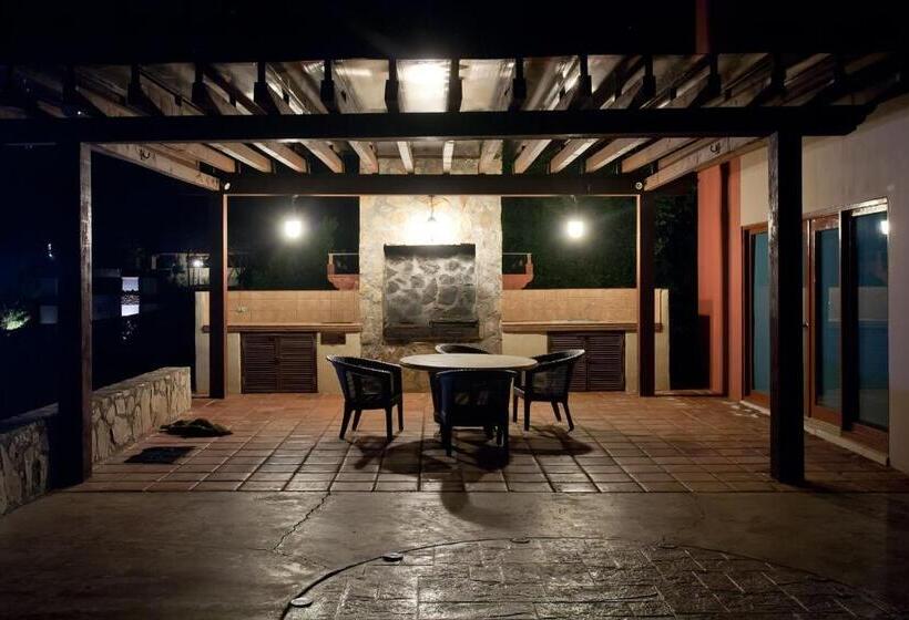 סוויטת מאסור, Maglen Resort