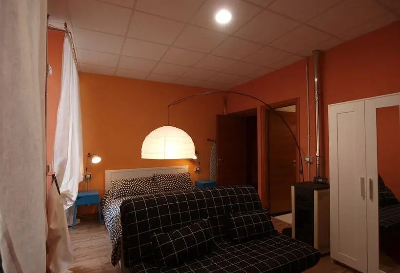 Standard Neljän Hengen Huone, Andres Guest House Sanremo