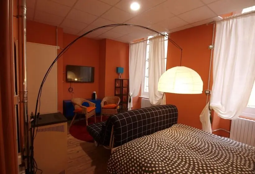 Standard Neljän Hengen Huone, Andres Guest House Sanremo