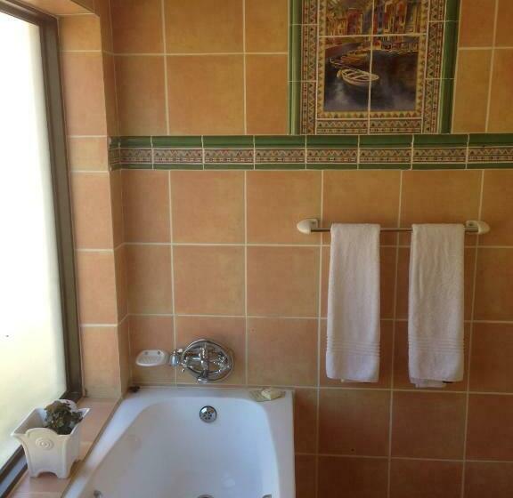 Студио Стандарт с Балконом, Helderberg Guesthouse