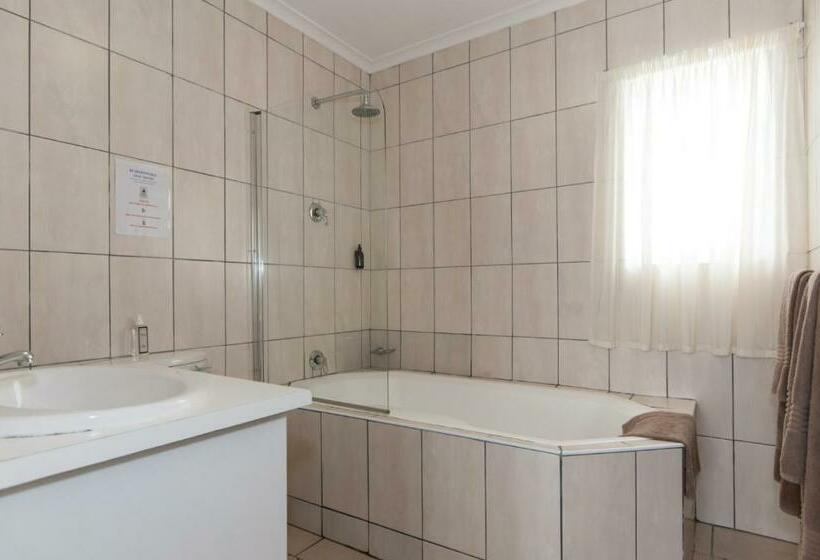 标准间, Millard Crescent Guest House