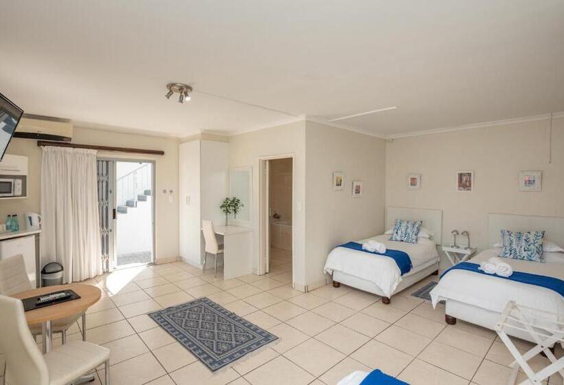 家庭间, Millard Crescent Guest House