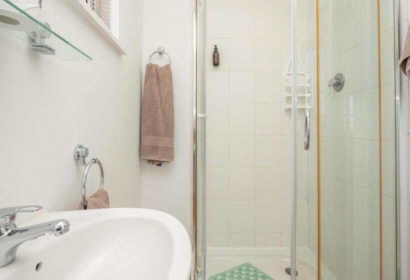 스탠다드 룸, Millard Crescent Guest House