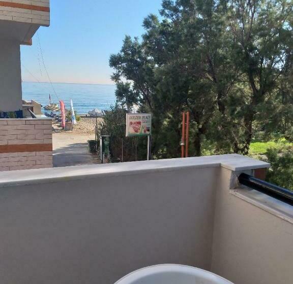 חדר סטנדרט לשלושה, Troulis Seaside