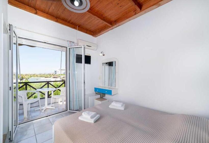 חדר סטנדרט יחיד, Troulis Seaside