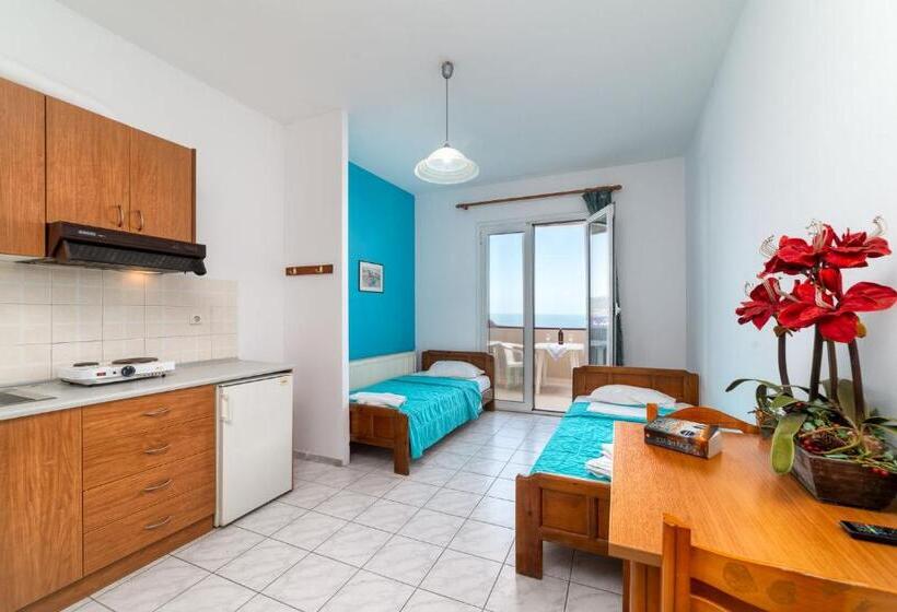 דירת חדר נוף לים, Troulis Seaside