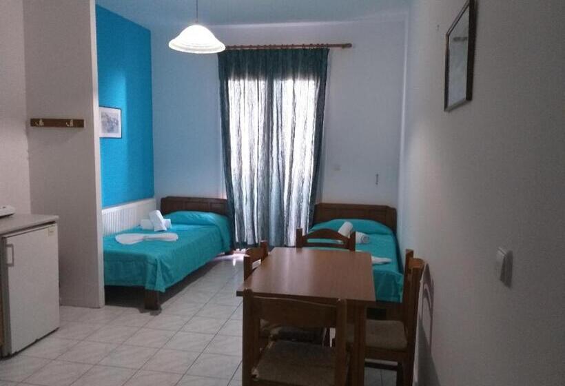 דירת חדר נוף לים, Troulis Seaside