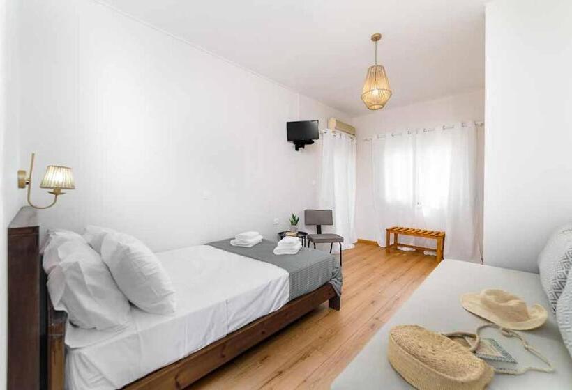 חדר סופריור, Troulis Seaside