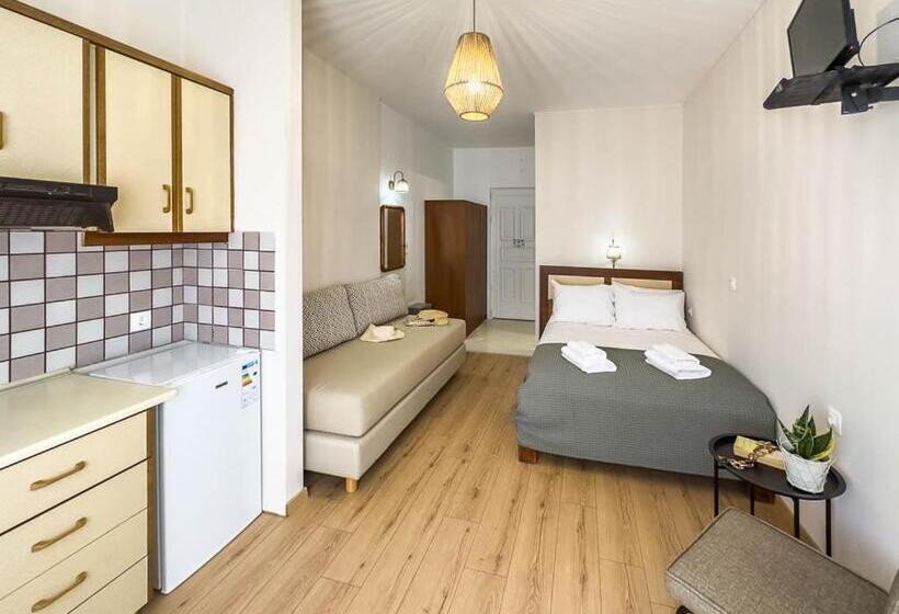 חדר סופריור, Troulis Seaside