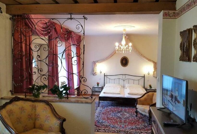 اتاق اکونومی, Haus Am Moos