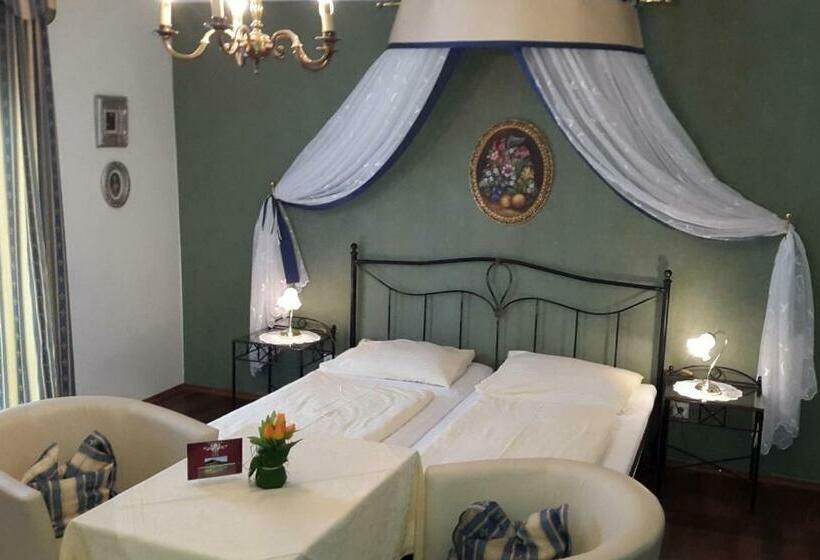 اتاق اکونومی, Haus Am Moos