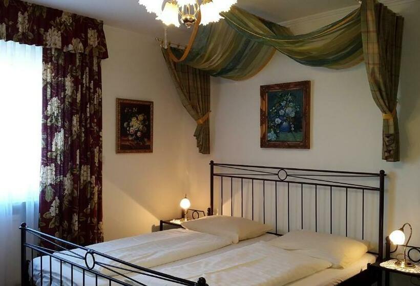 اتاق اکونومی, Haus Am Moos