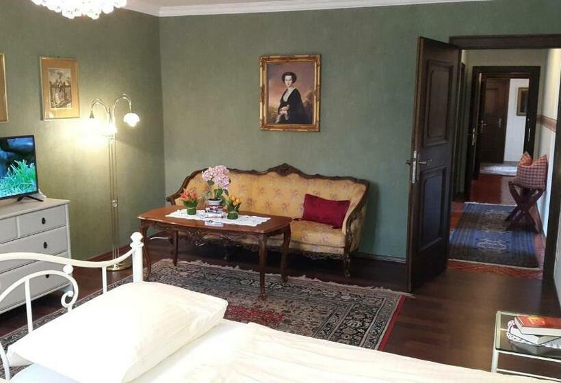 اتاق اکونومی, Haus Am Moos