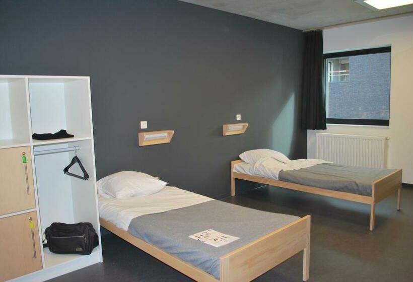 اتاق استاندارد, Hostel H